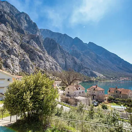Apartments Lav Kotor Exterior photo